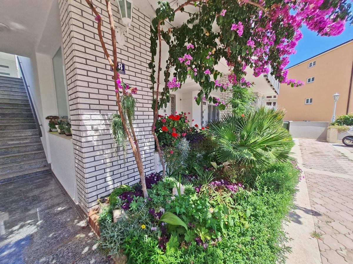 Ab Villa ポドストラナ エクステリア 写真